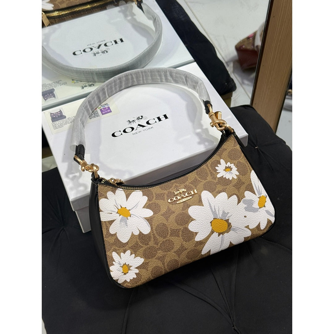 COH TERI SHOULDER BAG