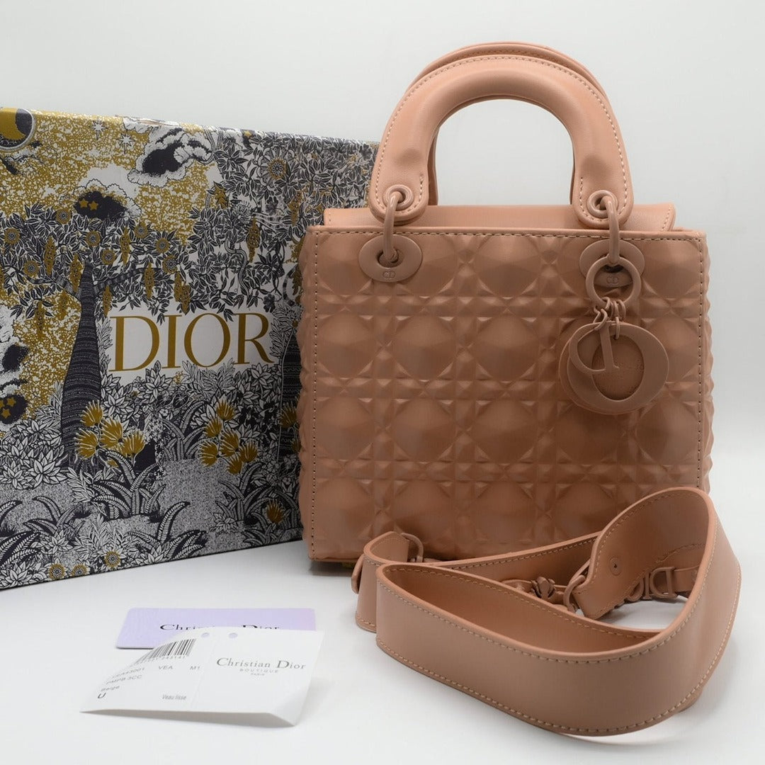 LAY DIOR CANNAGE PATTERN BAG