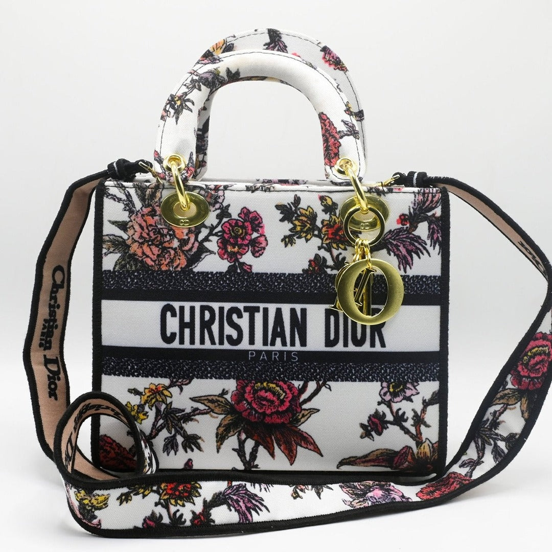 LY CHRISTIAN DIOR MEDIUM LITE BAG