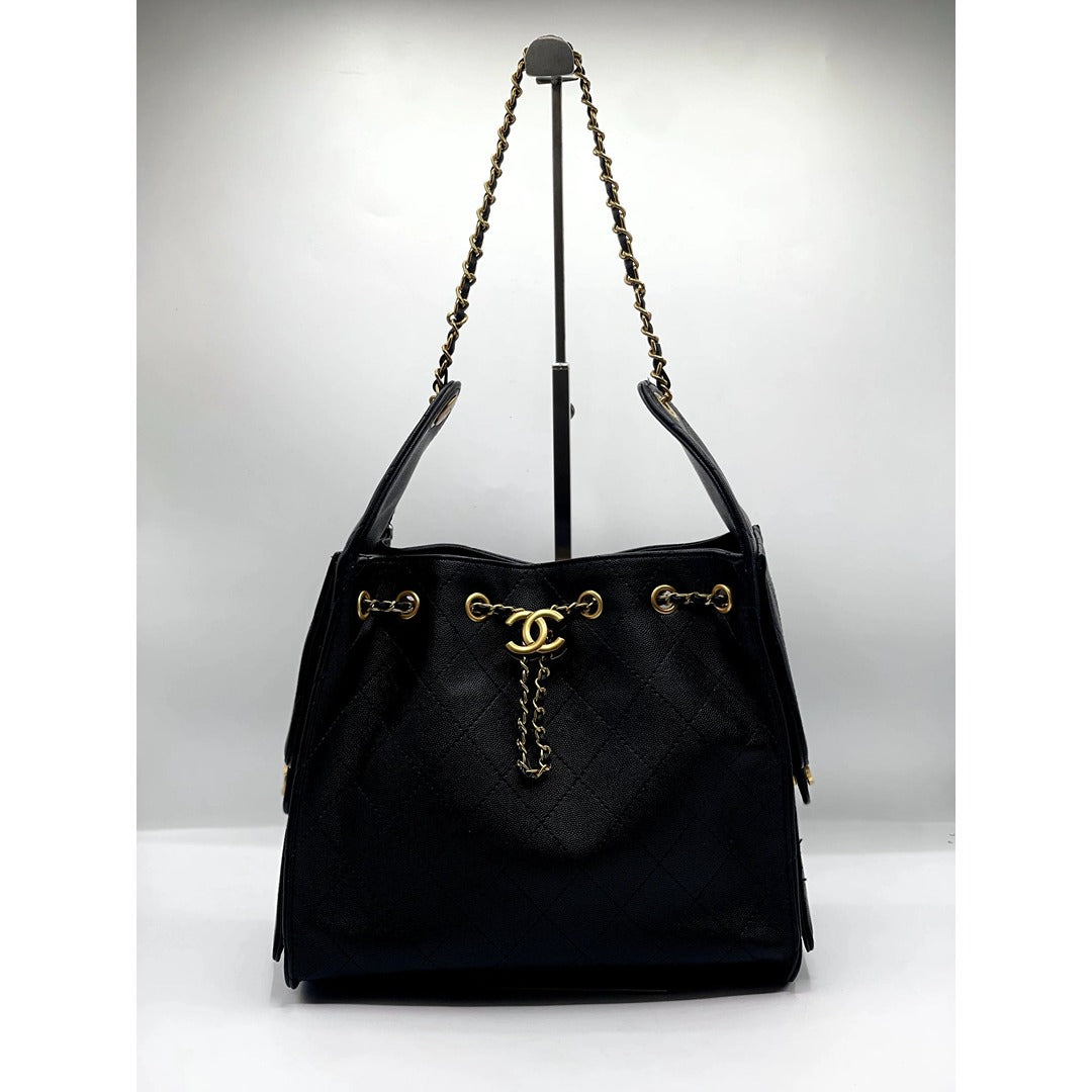 CHEL 25 HOBO QUILTED HANDBAG