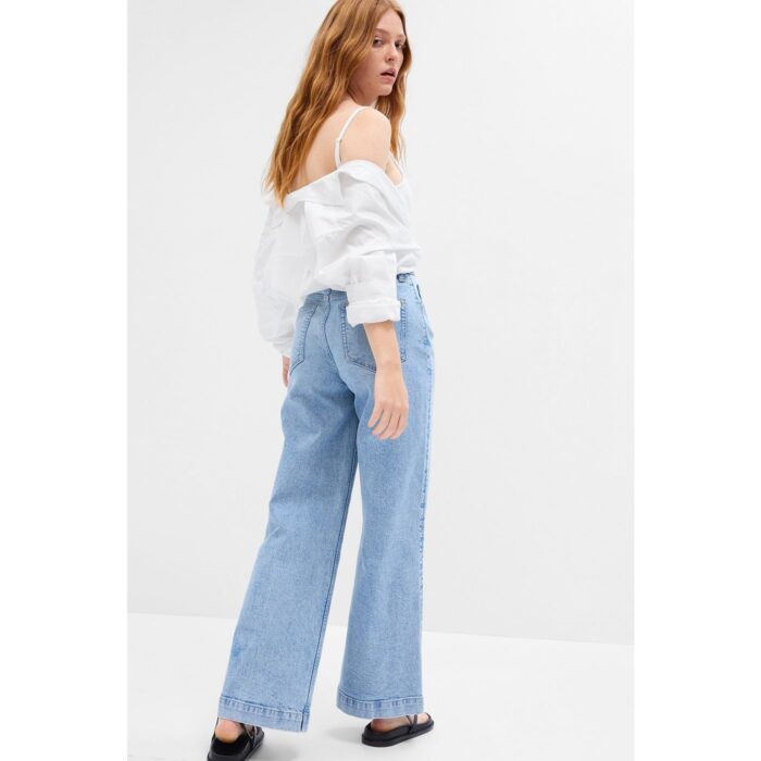 Gap Light Wash High Rise Wide Leg Cropped Jeans